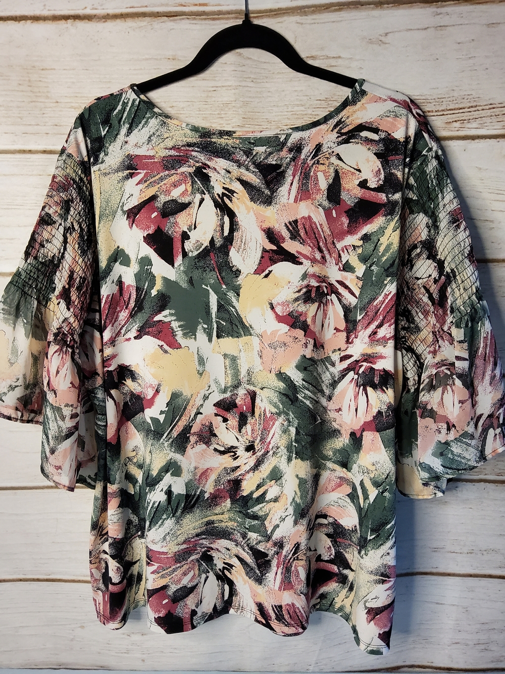 Cato Est. 1946 Brushstroke Floral Scoop Neck Tunic in Green and Pink - Picture 2 of 5
